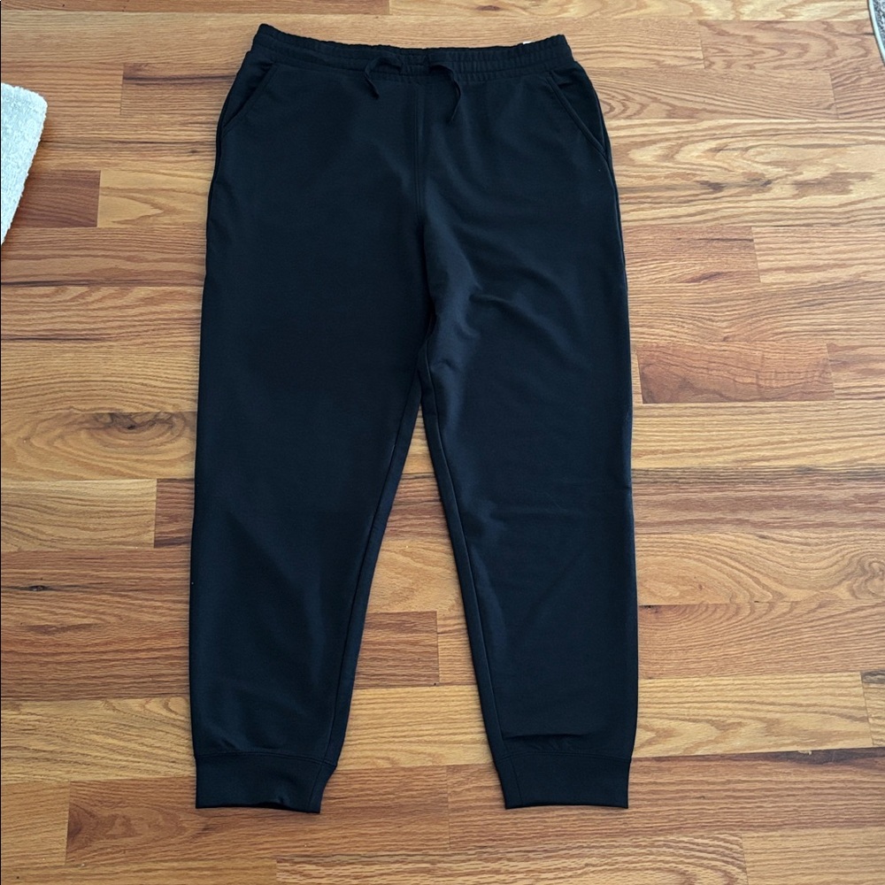 NWT Nike womens yoga joggers
